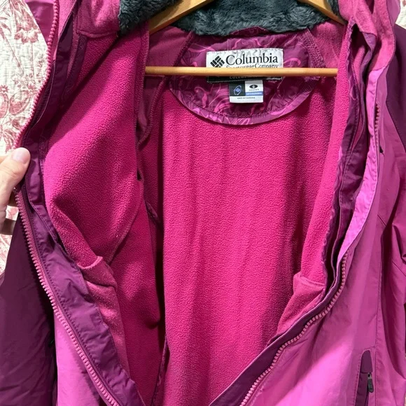 Columbia Interchange Women’s Pink 3-in-1 Ski Jacket — Size Small - Picture 4 of 5